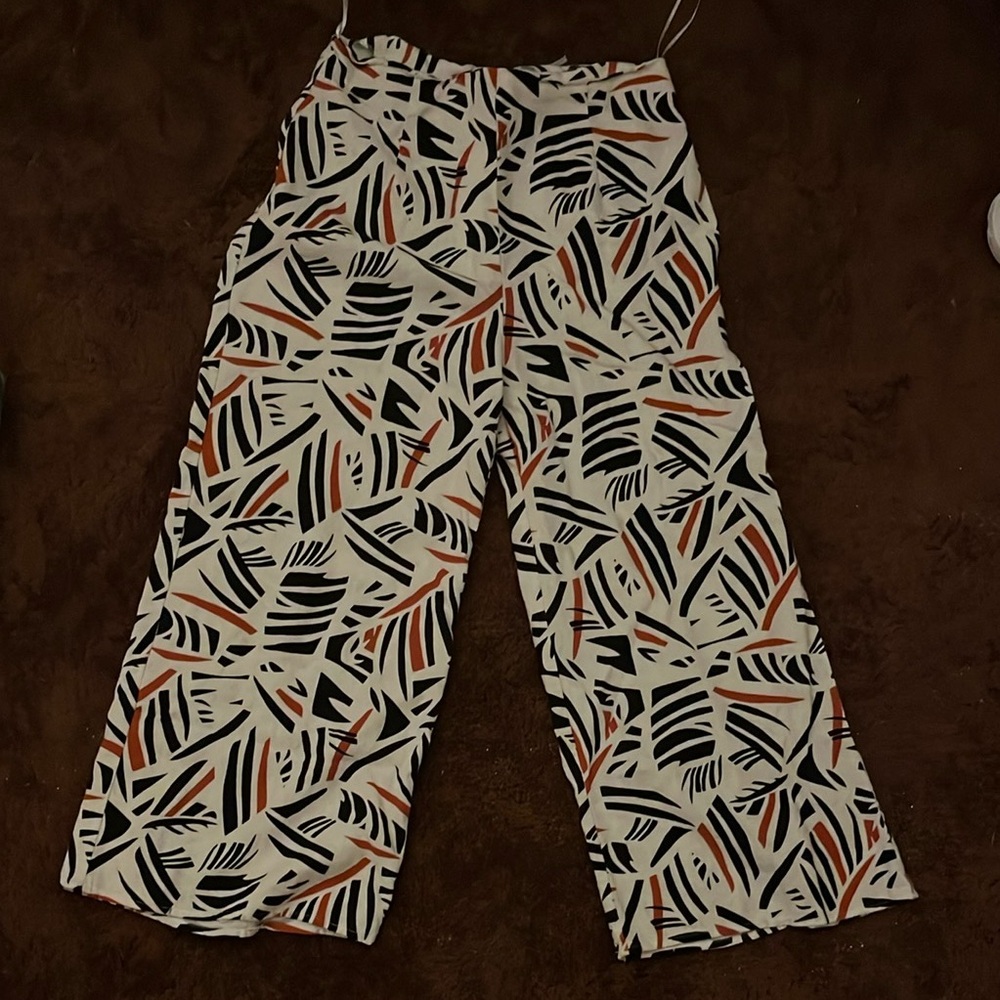 Mi Ami Francesca’s Collection printed cropped pants